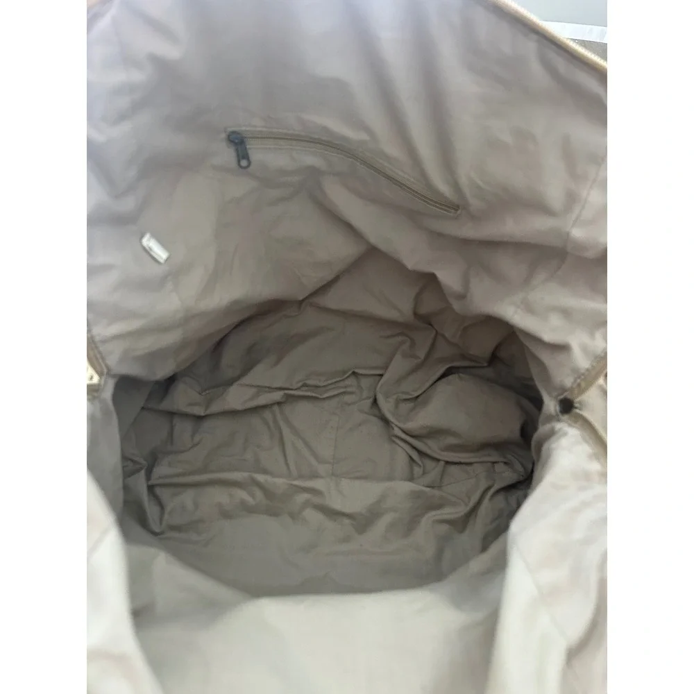 Unbranded khaki canvas
